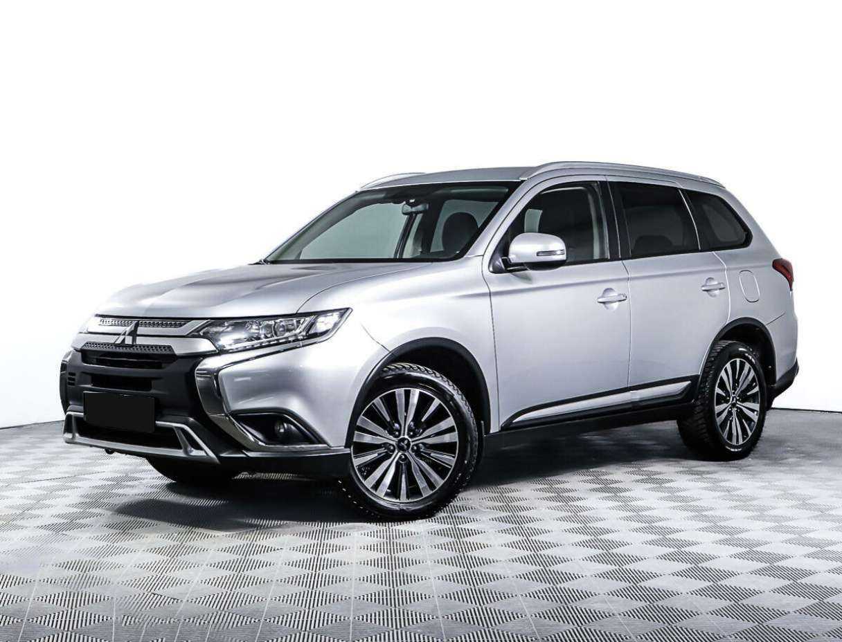 Купить Mitsubishi Outlander, 2019, 101 800 км, фото №1