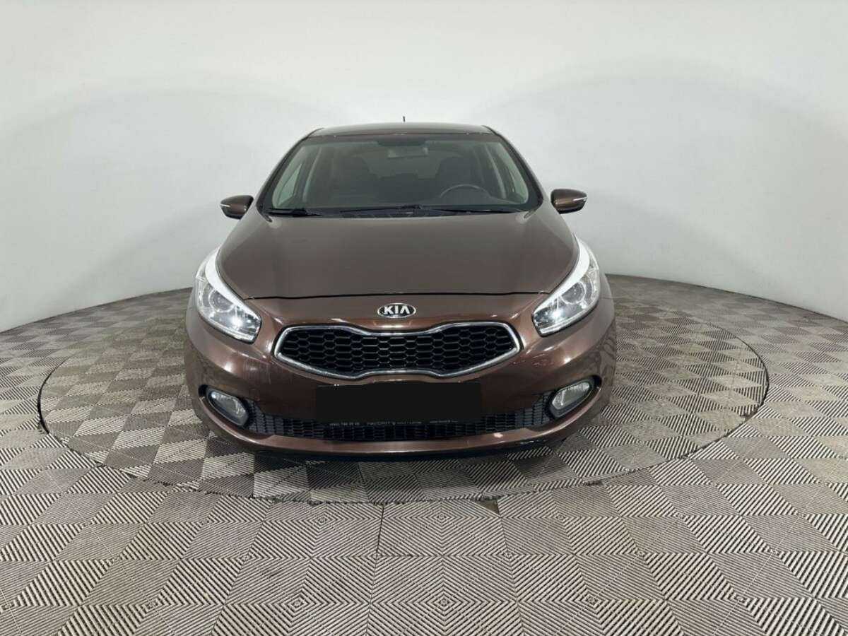 Купить Kia Ceed, 2014, 117 000 км, фото №2
