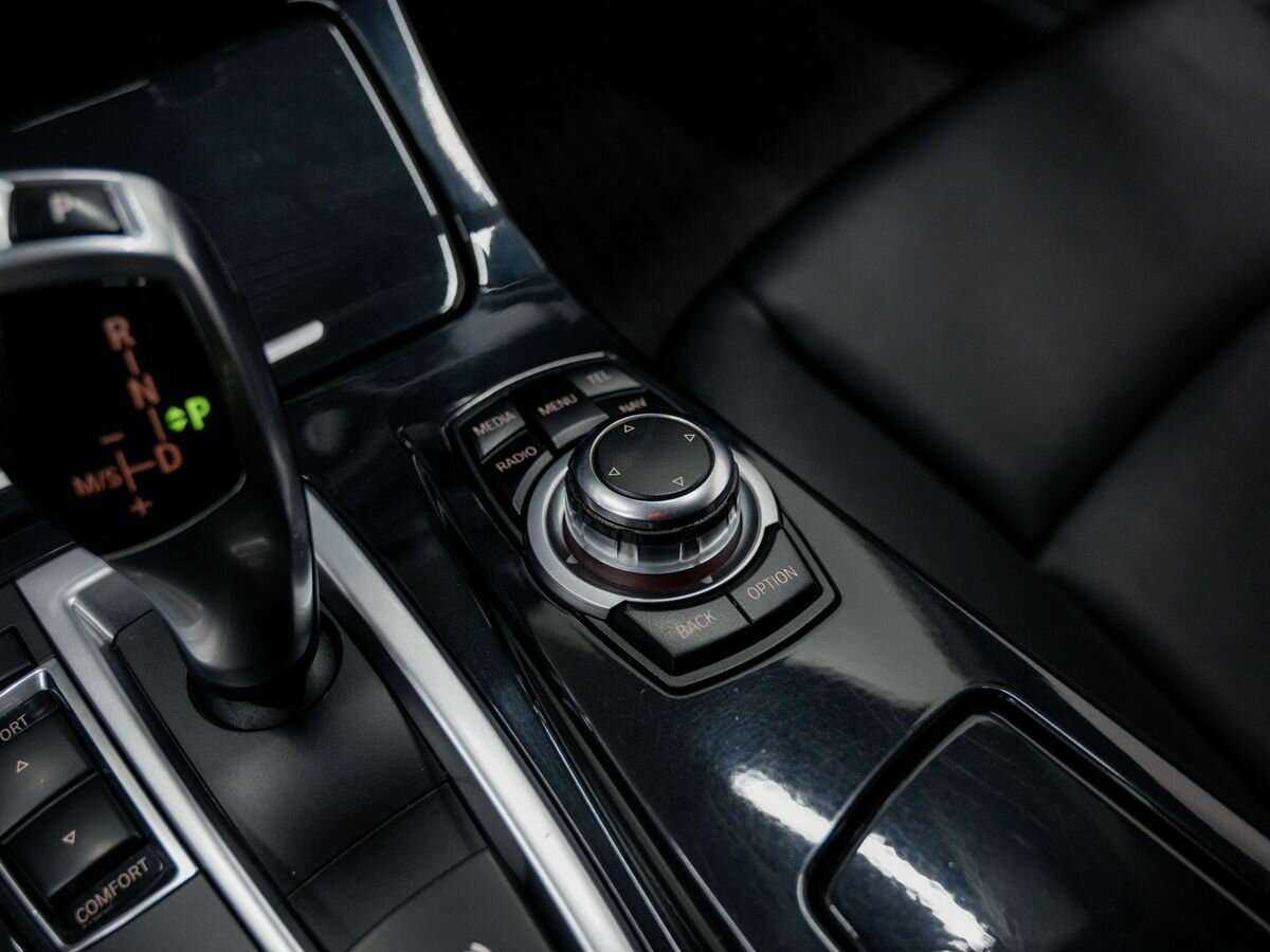 Купить BMW 5 серии 520i, 2013, 196 000 км, фото №21