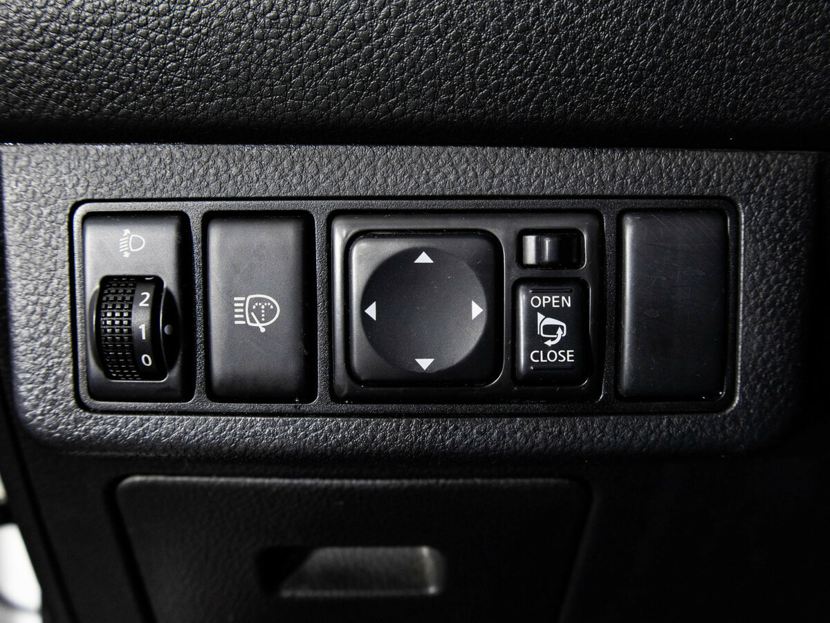 Купить Nissan Tiida I Рестайлинг, 2010, 97 312 км, фото №13