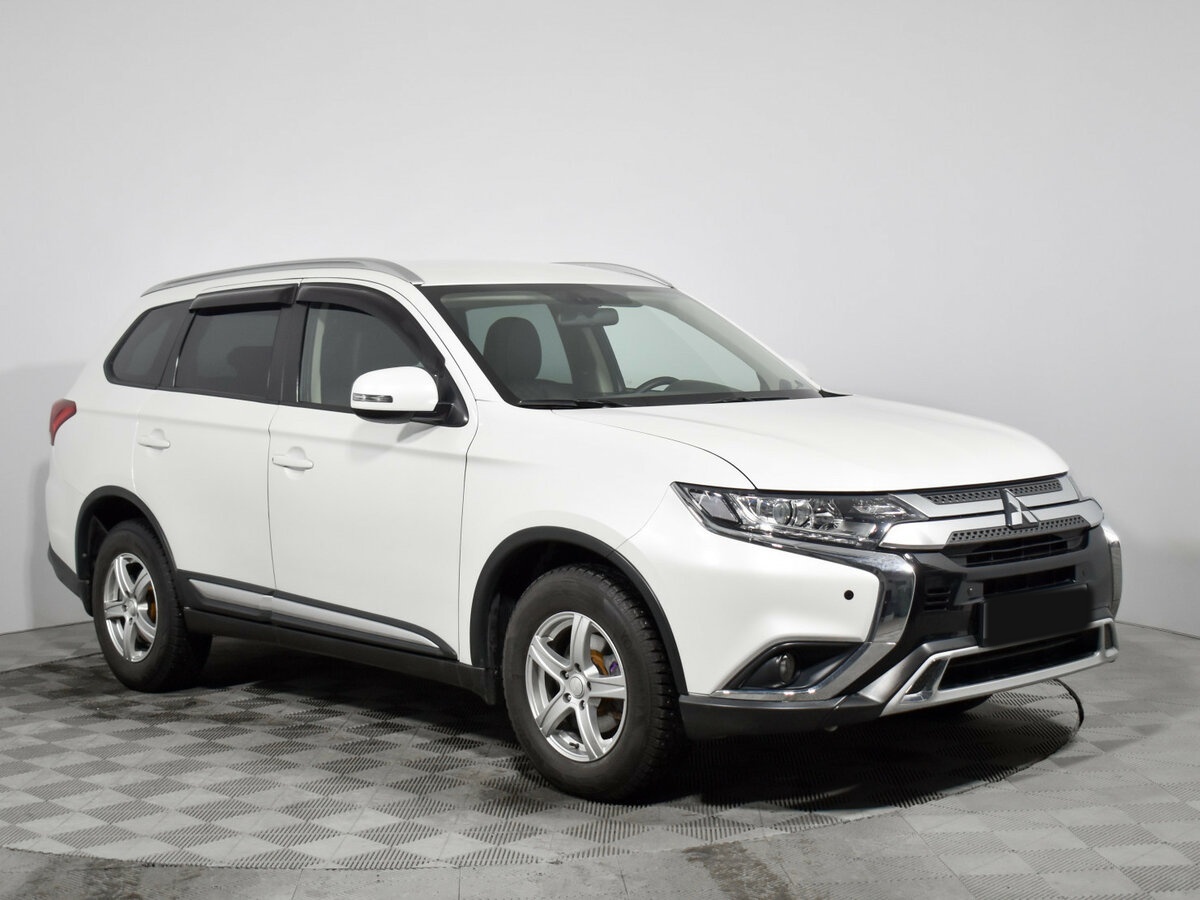 Купить Mitsubishi Outlander III Рестайлинг 3, 2019, 70 374 км, фото №3