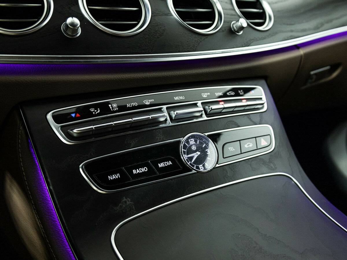 Купить Mercedes-Benz E-Класс 220 d V (W213, S213, C238), 2019, 135 000 км, фото №19