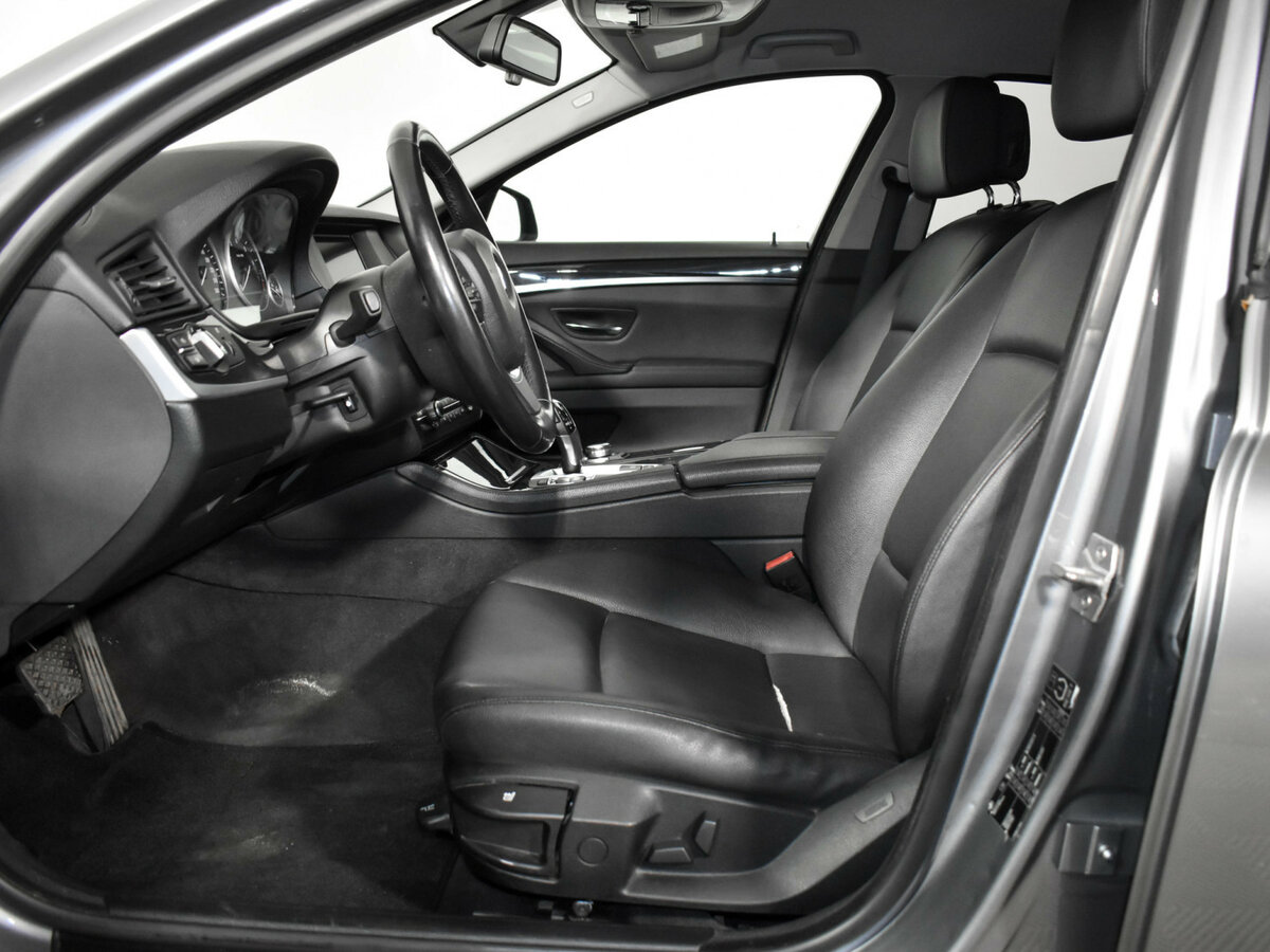 Купить BMW 5 серии 520i VI (F10/F11/F07), 2012, 111 710 км, фото №8