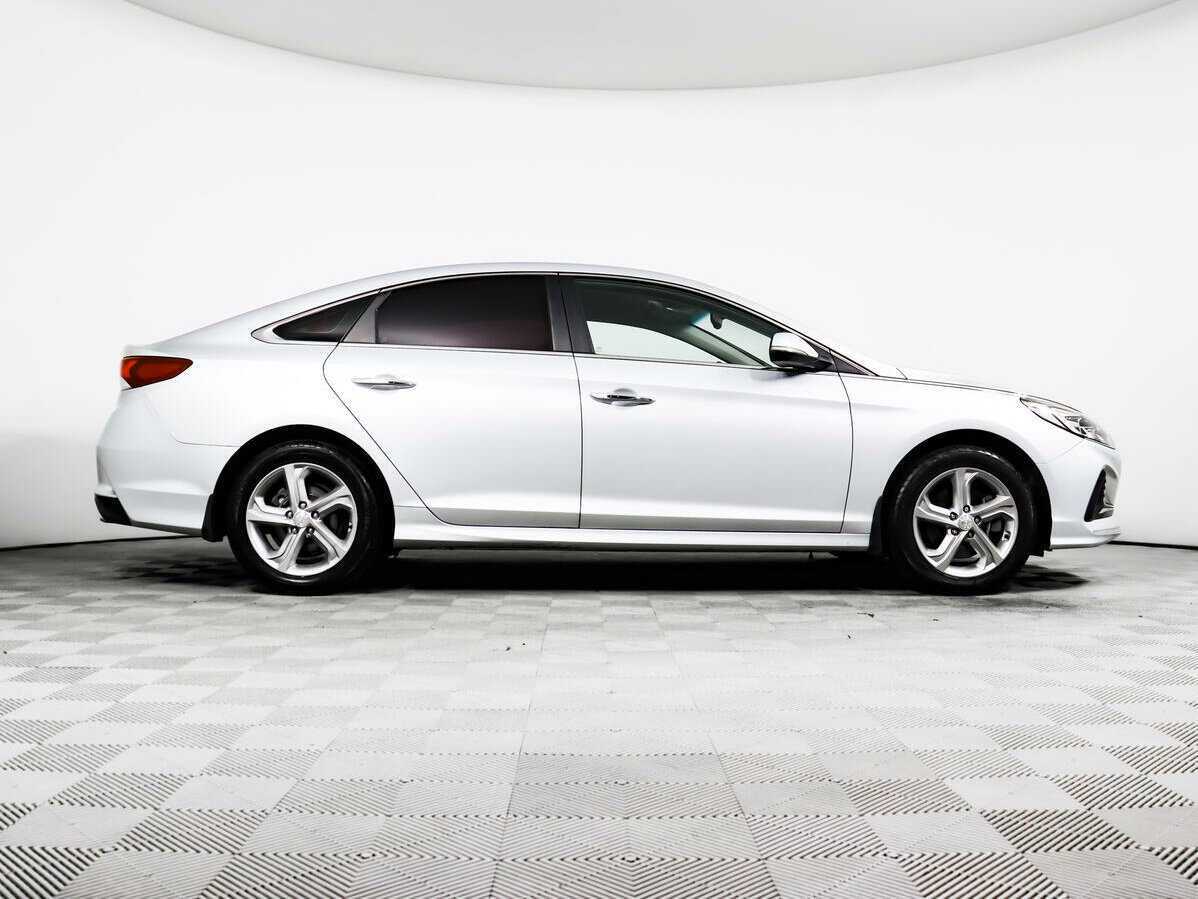 Купить Hyundai Sonata, 2018, 73 612 км, фото №4