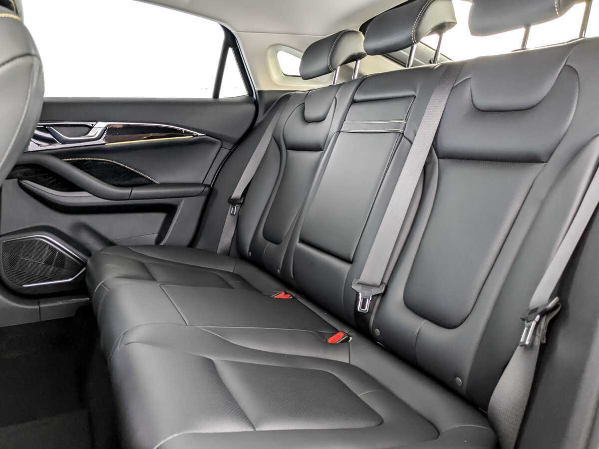 Купить FAW Bestune B70, 2023, 17 355 км, фото №10