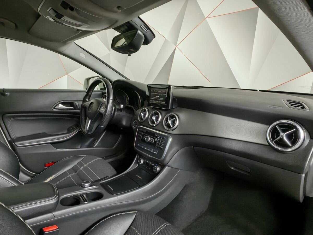 Купить Mercedes-Benz CLA 200, 2013, 139 500 км, фото №9