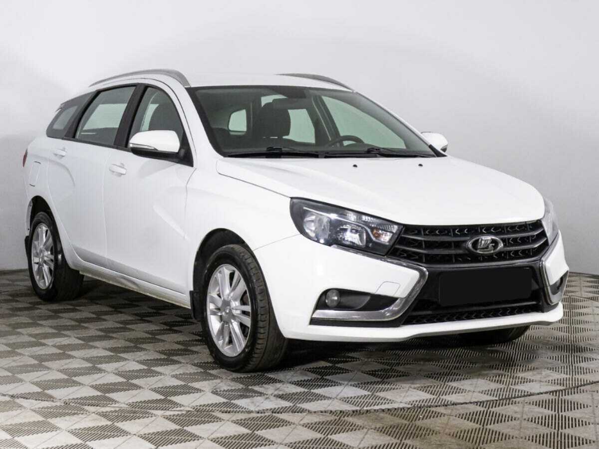 Купить Lada (ВАЗ) Vesta SW, 2017, 136 605 км, фото №3