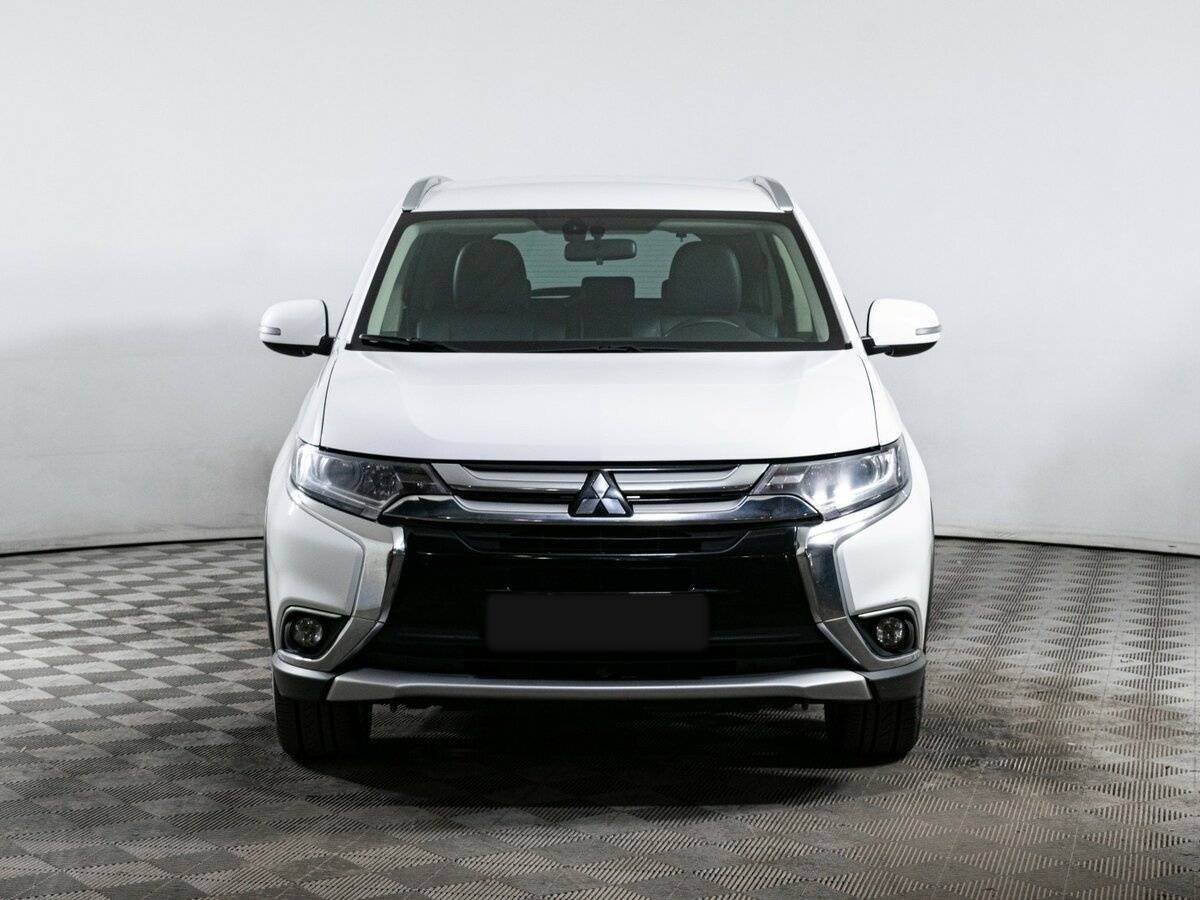 Купить Mitsubishi Outlander, 2018, 137 000 км, фото №2