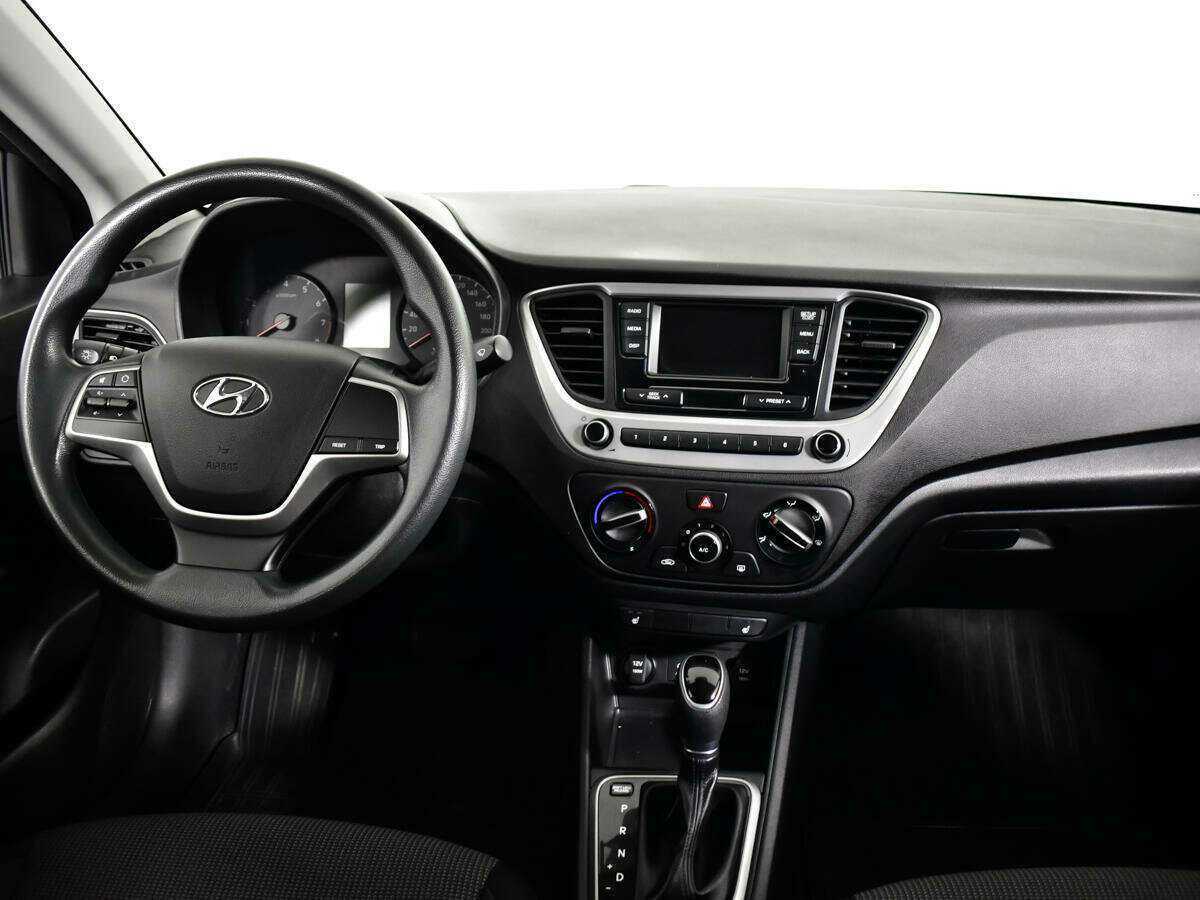 Купить Hyundai Solaris, 2017, 86 510 км, фото №12