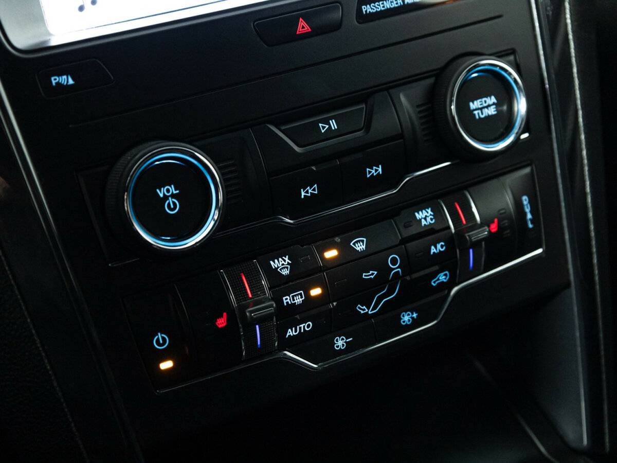 Купить Ford Explorer V Рестайлинг 2, 2018, 146 961 км, фото №16