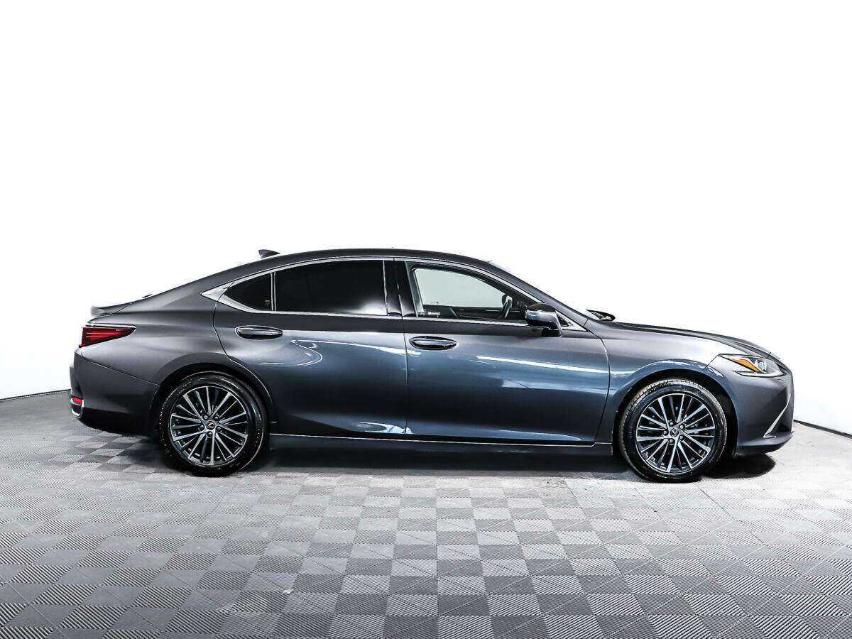 Купить Lexus ES 250, 2022, 7 542 км, фото №1