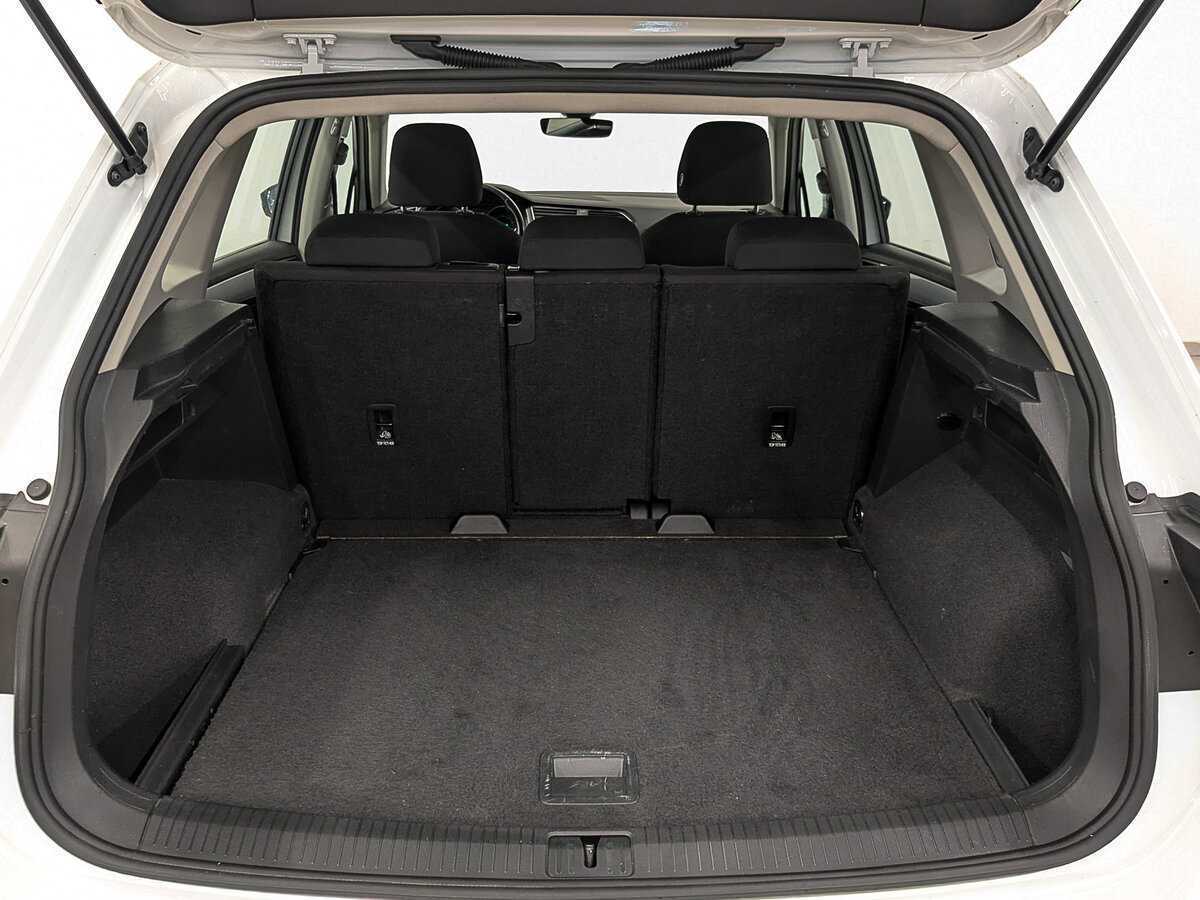 Купить Volkswagen Tiguan, 2021, 153 130 км, фото №10