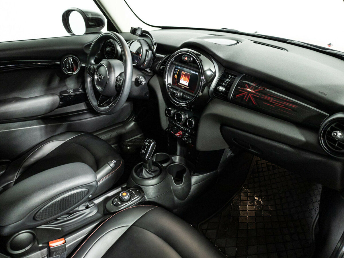 Купить Mini Hatch Cooper III (F55/F56) Рестайлинг, 2020, 56 862 км, фото №9