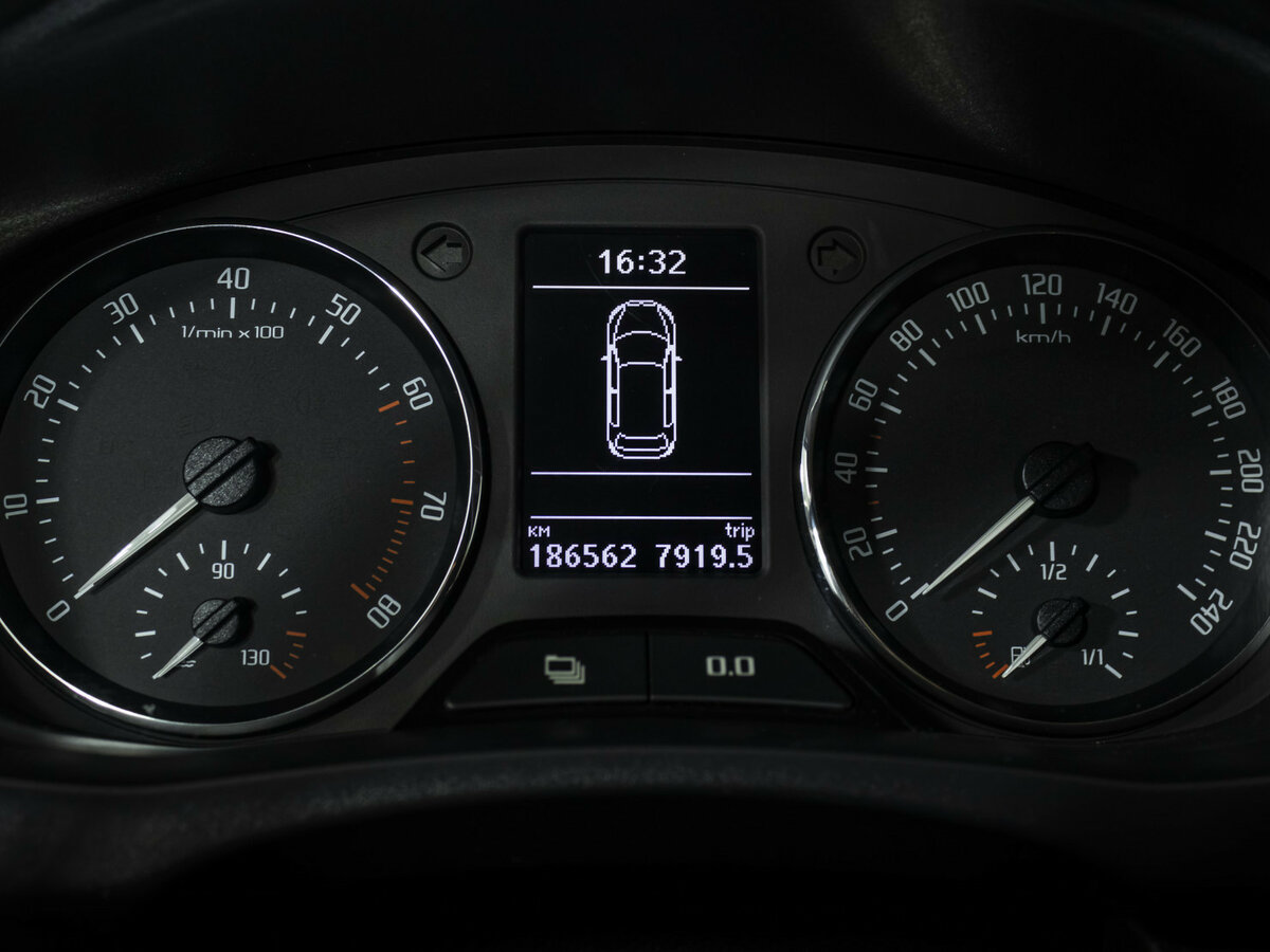 Купить Skoda Fabia II Рестайлинг, 2010, 186 550 км, фото №11