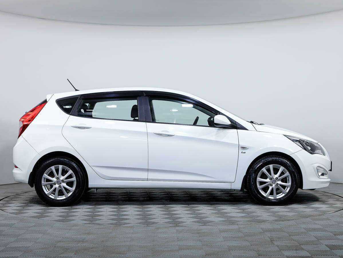 Купить Hyundai Solaris, 2015, 84 753 км, фото №3