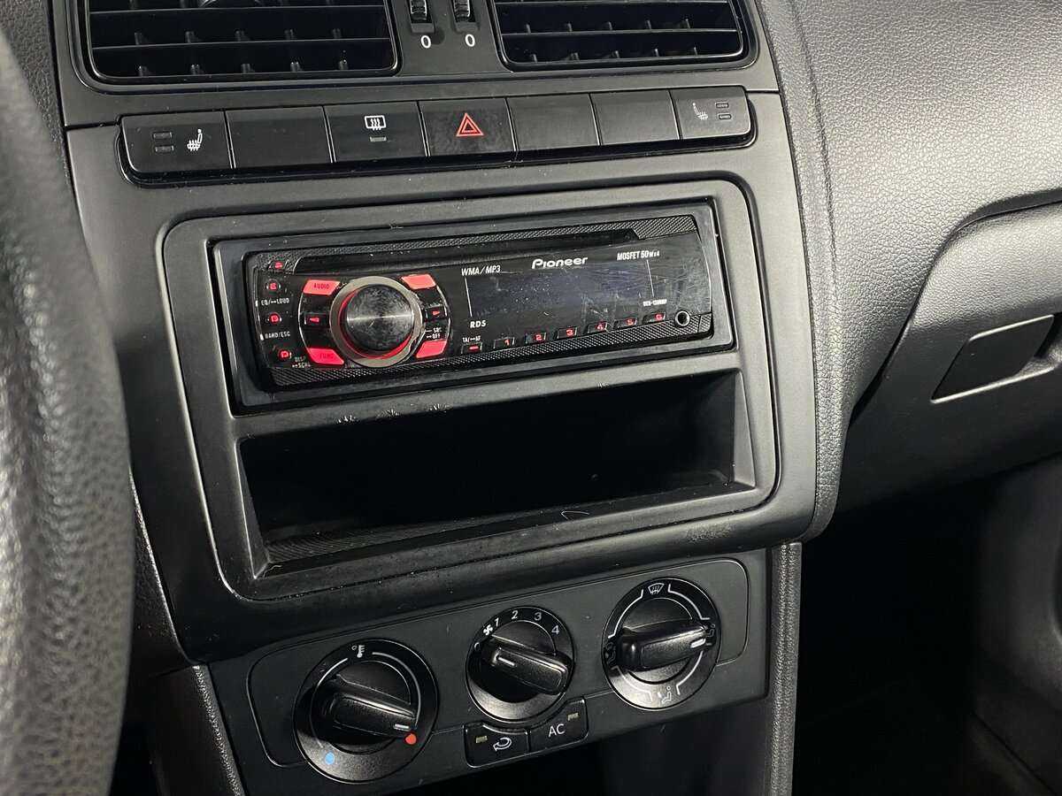 Купить Volkswagen Polo, 2012, 172 381 км, фото №11