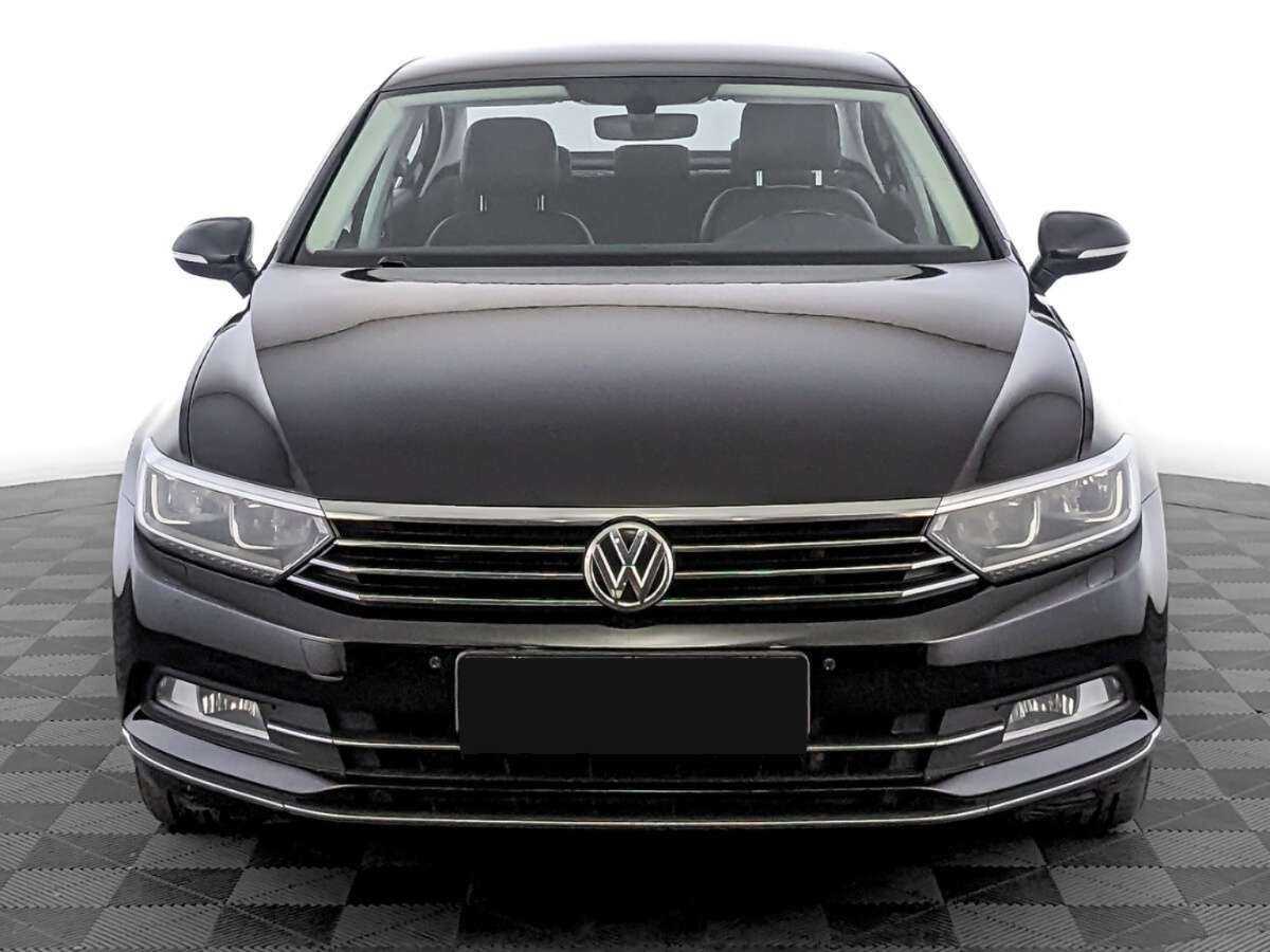 Купить Volkswagen Passat, 2017, 114 127 км, фото №2