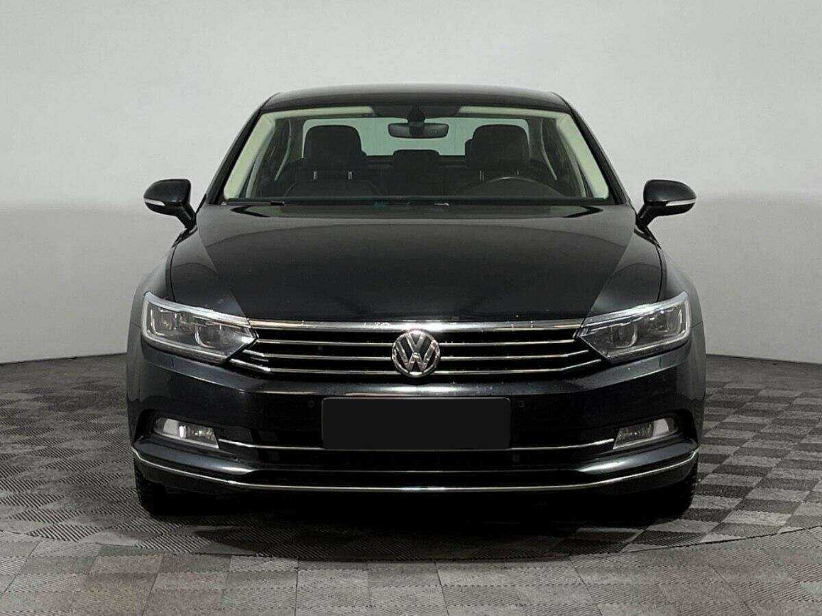 Купить Volkswagen Passat, 2017, 117 369 км, фото №2