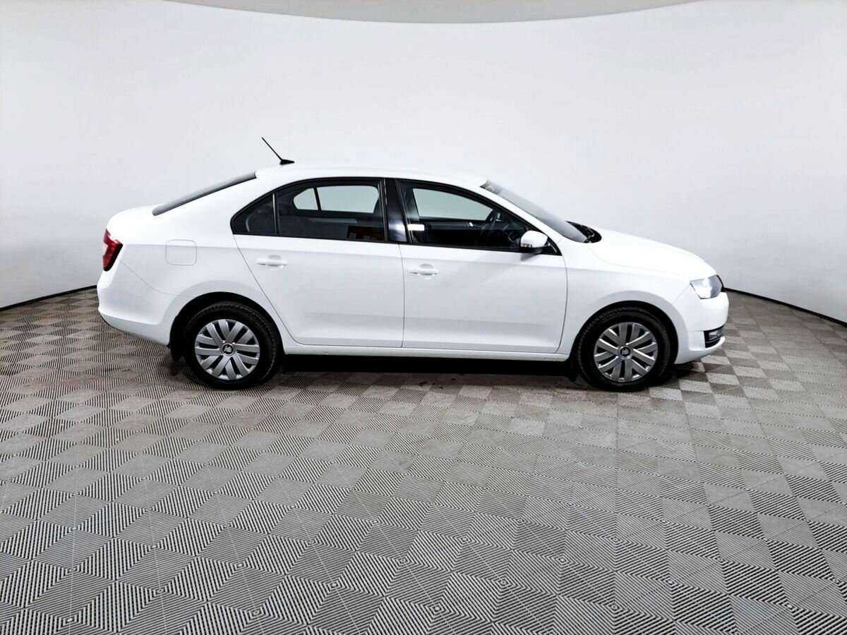Купить Skoda Rapid, 2018, 80 000 км, фото №3