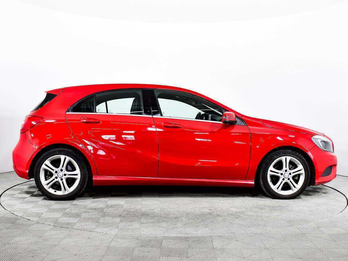 Купить Mercedes-Benz A-Класс 180, 2013, 136 676 км, фото №4