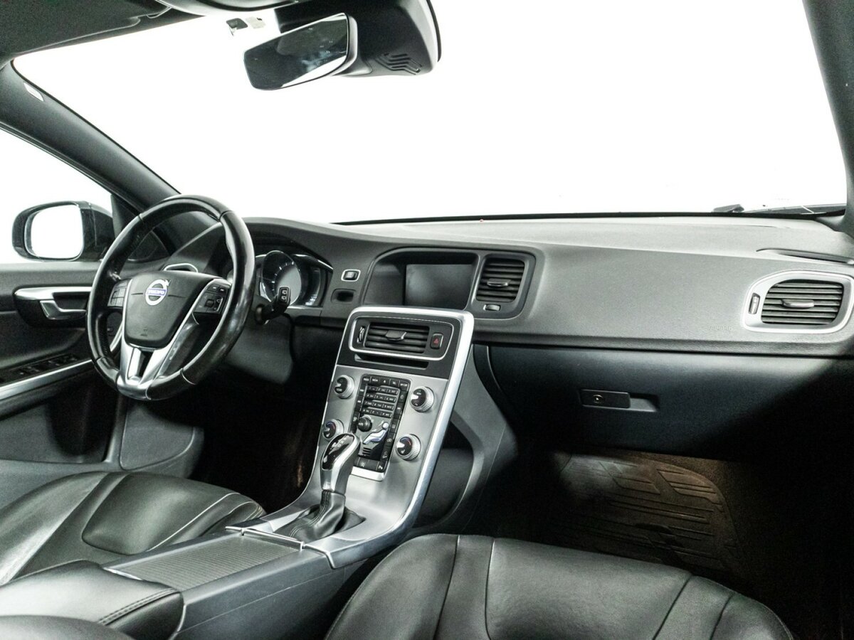 Купить Volvo V60 Cross Country I, 2016, 169 104 км, фото №9