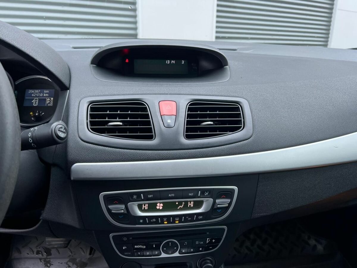 Купить Renault Fluence I, 2010, 206 385 км, фото №10
