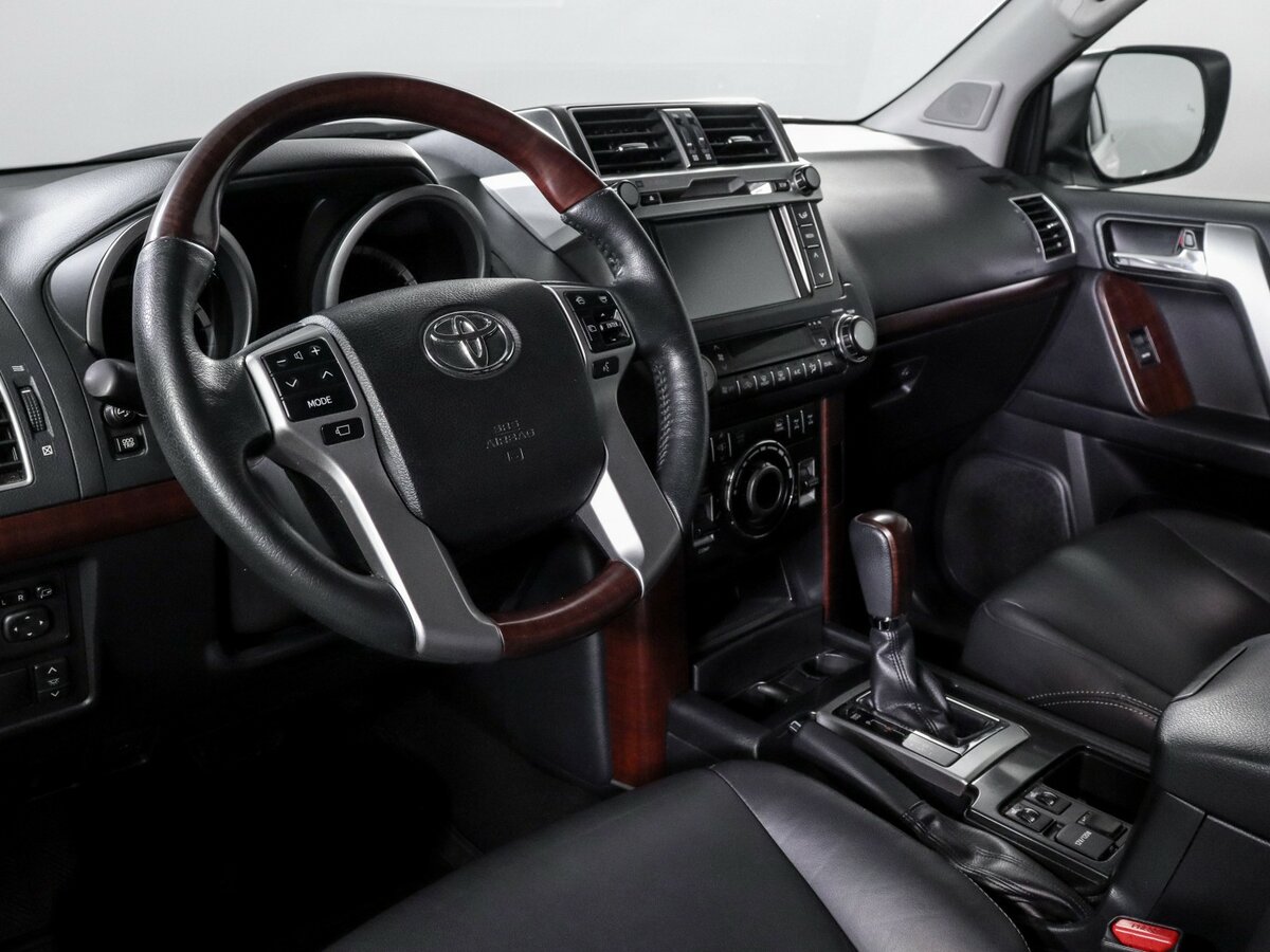 Купить Toyota Land Cruiser Prado 6-speed 150 Series Рестайлинг 1, 2015, 73 968 км, фото №13