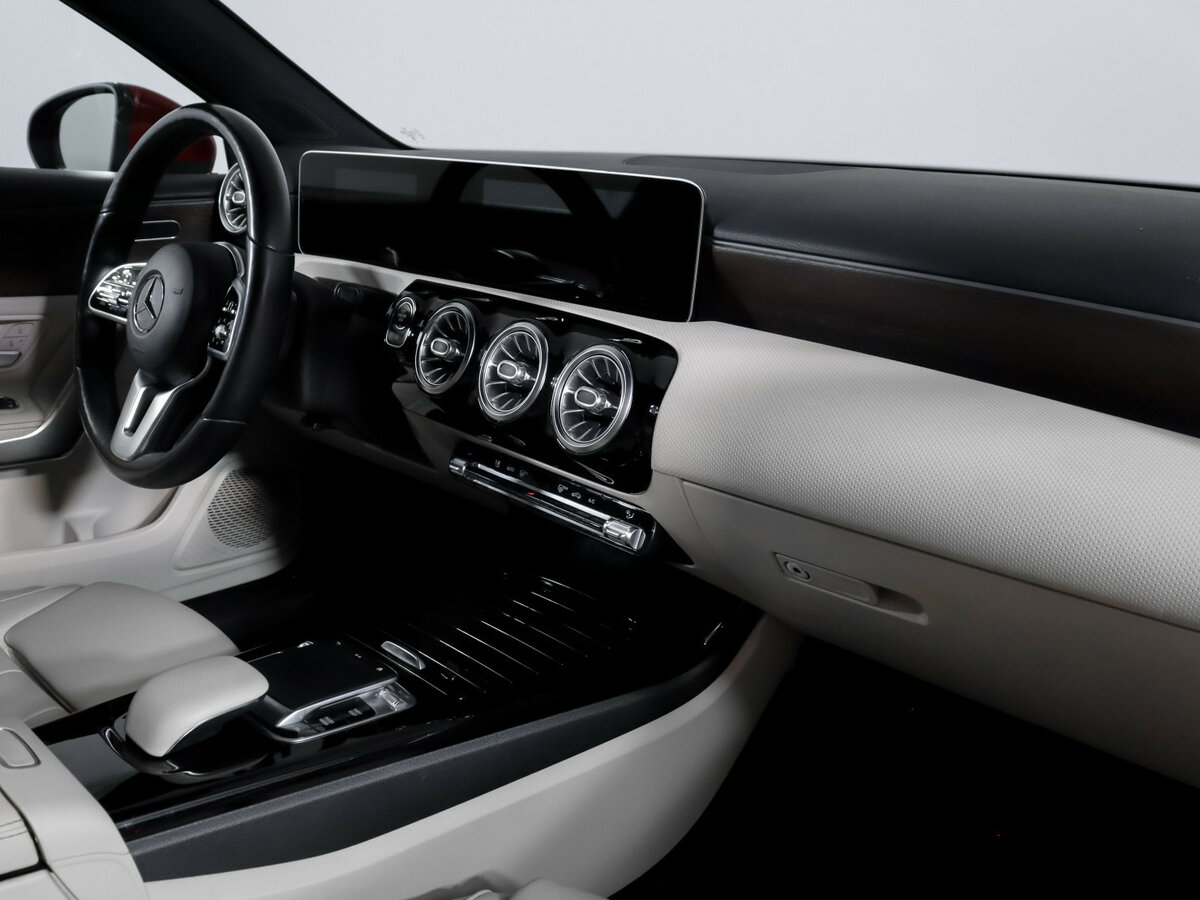 Купить Mercedes-Benz A-Класс 220 IV (W177), 2019, 105 369 км, фото №7