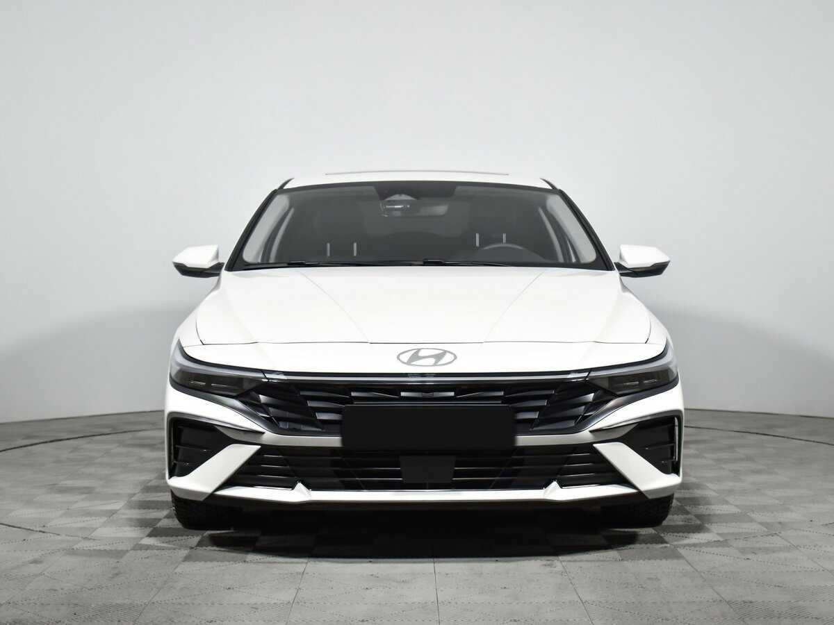 Купить Hyundai Elantra, 2023, 7 476 км, фото №2