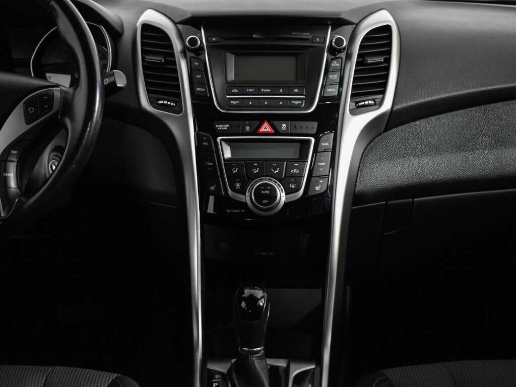 Купить Hyundai i30, 2013, 119 000 км, фото №15
