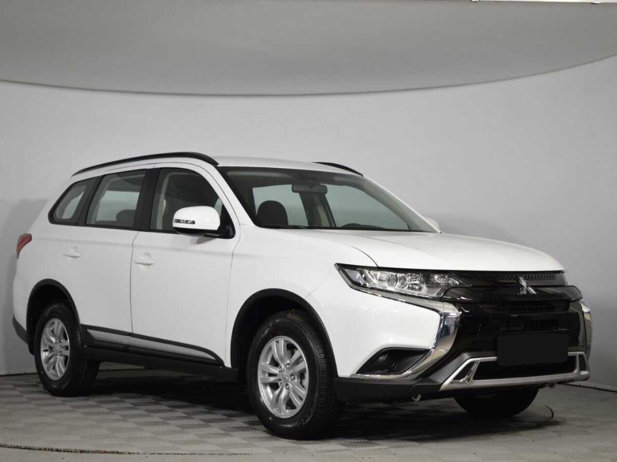 Купить Mitsubishi Outlander, 2022, 25 км, фото №3