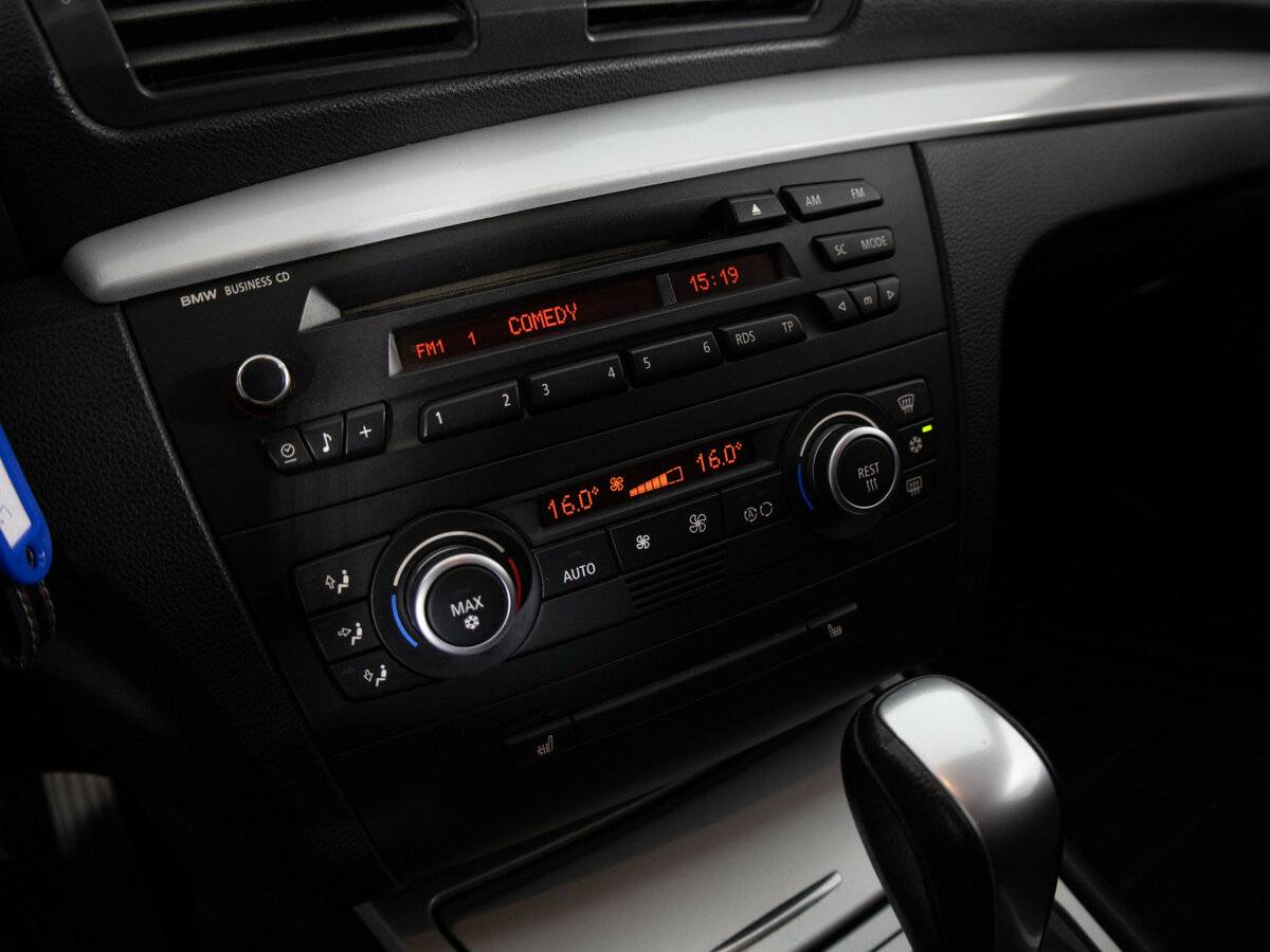 Купить BMW 1 серии 118i I (E81/E82/E87/E88) Рестайлинг, 2008, 265 106 км, фото №11