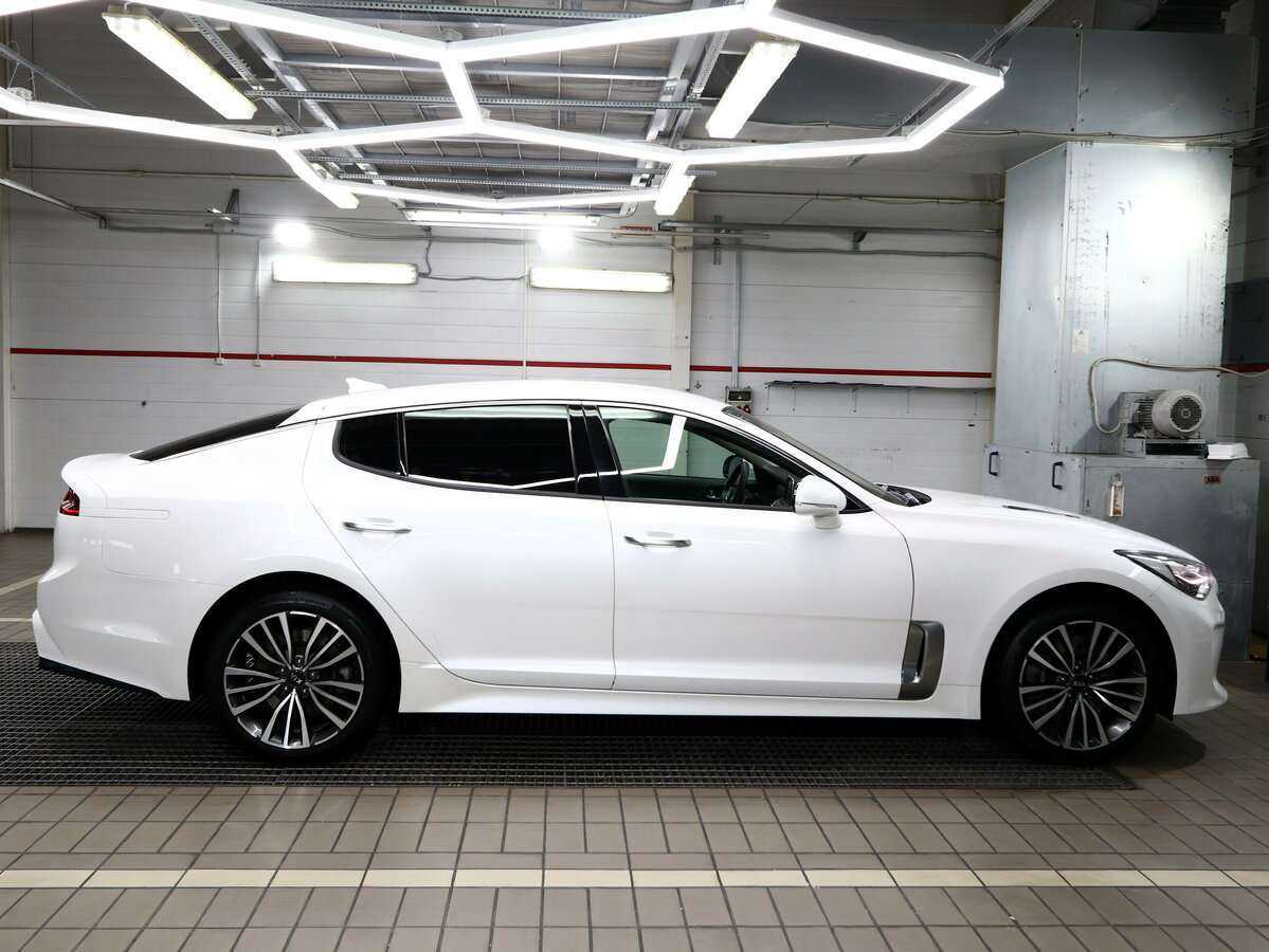 Купить Kia Stinger, 2018, 84 000 км, фото №12