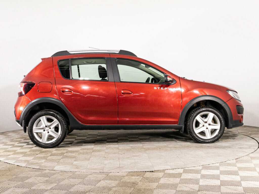 Купить Renault Sandero Stepway, 2017, 112 654 км, фото №4