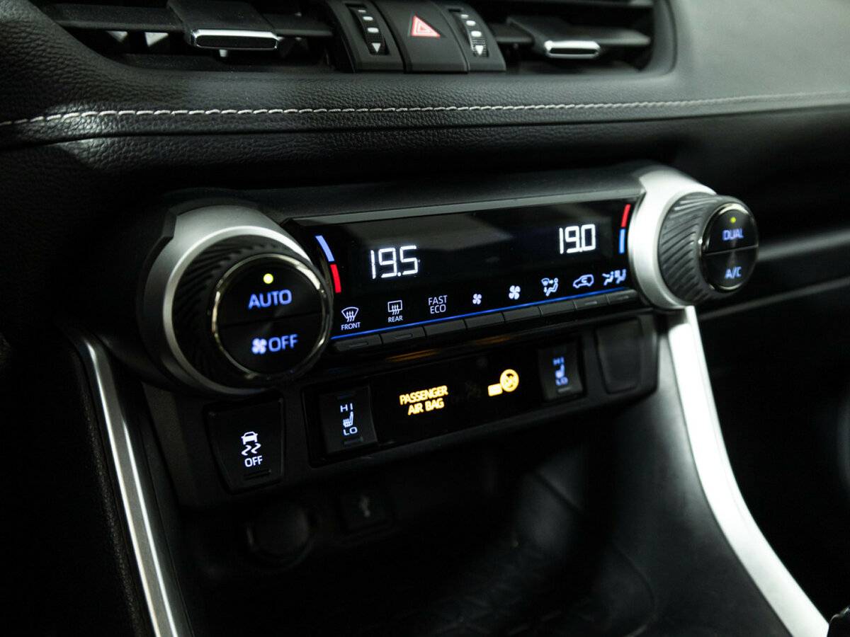 Купить Toyota RAV4 V (XA50), 2021, 98 311 км, фото №13