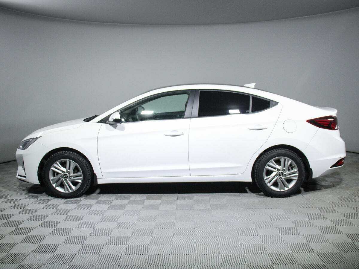 Купить Hyundai Elantra, 2020, 142 837 км, фото №5