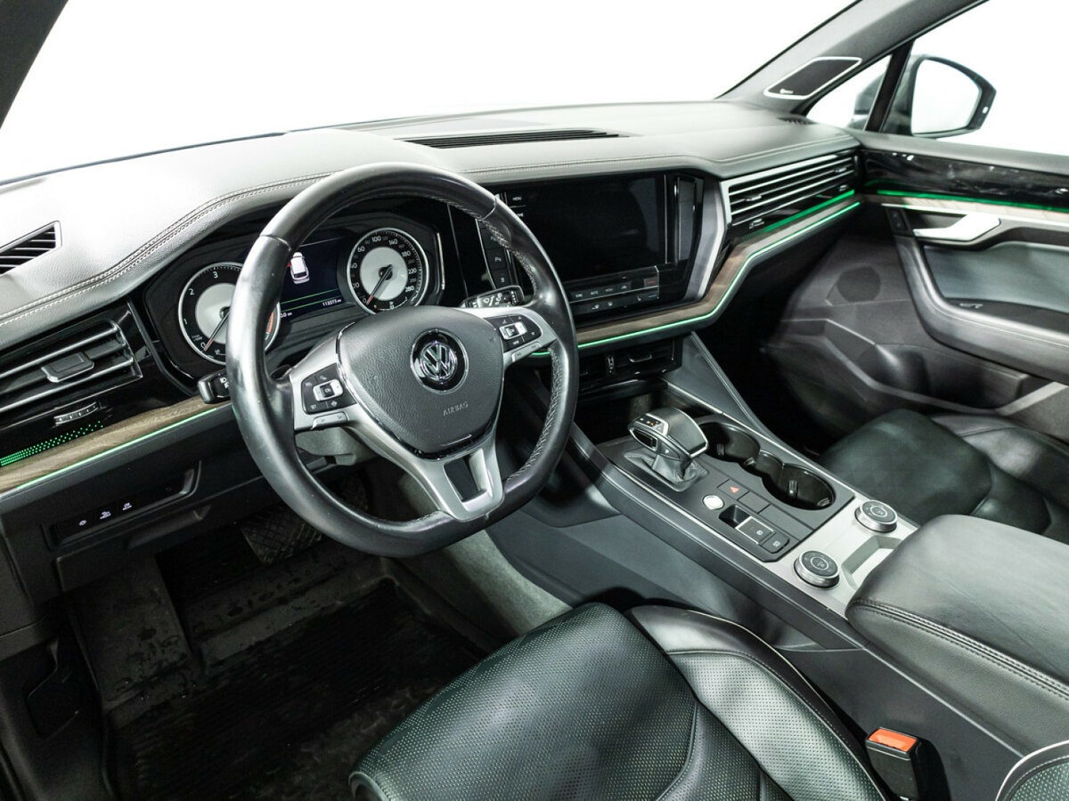 Купить Volkswagen Touareg III, 2018, 113 000 км, фото №9