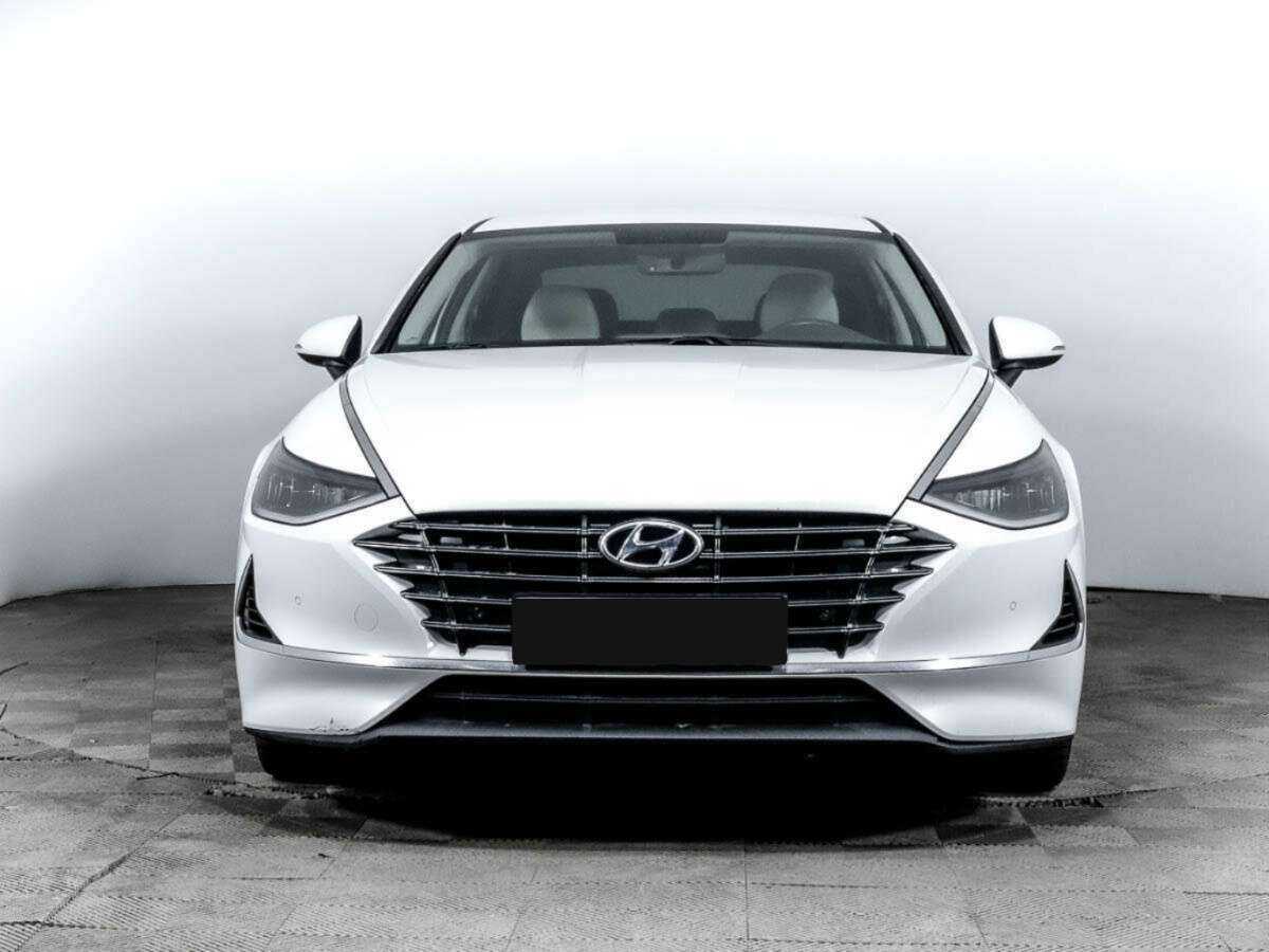 Купить Hyundai Sonata, 2020, 97 200 км, фото №2
