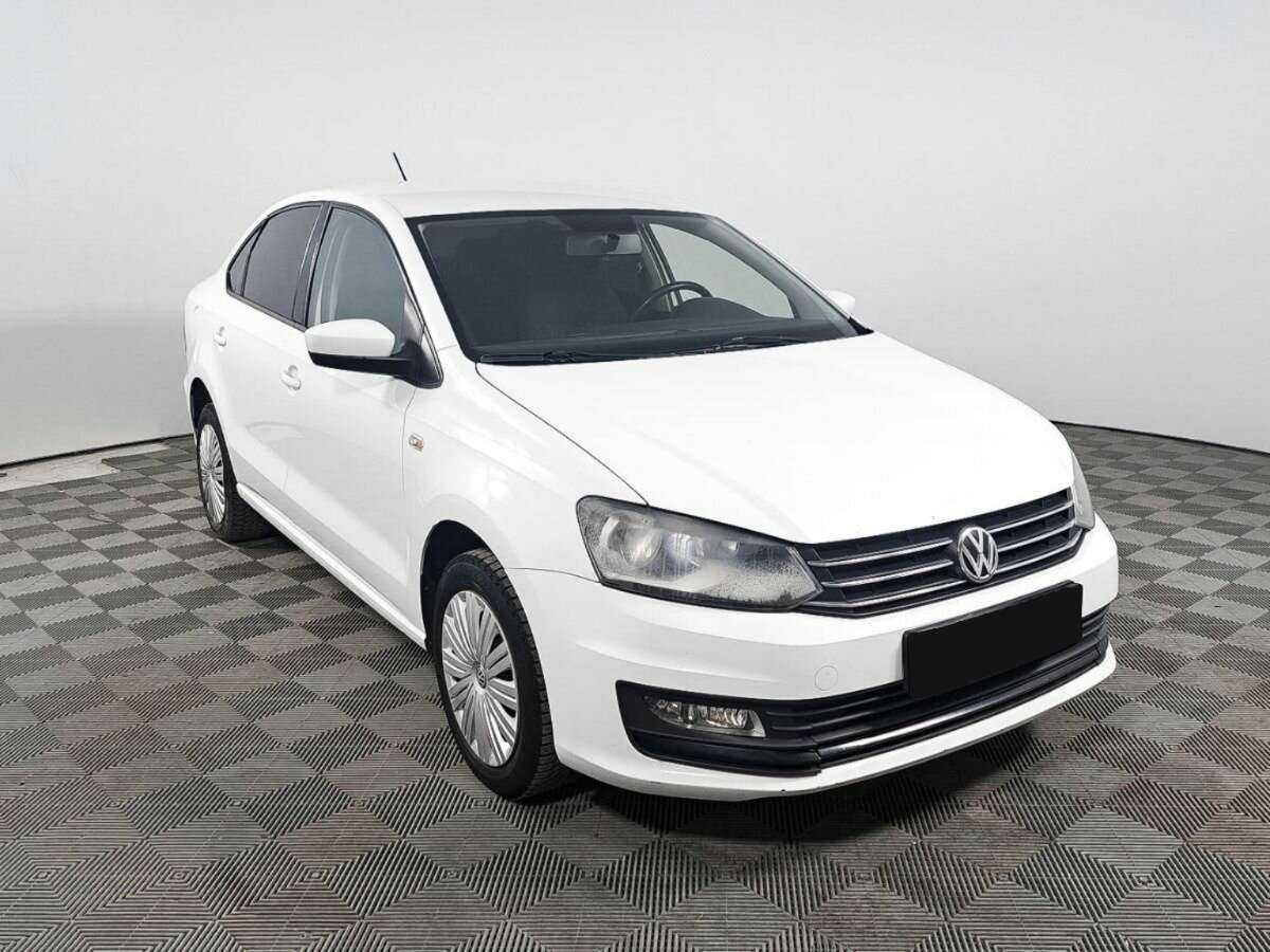Купить Volkswagen Polo, 2016, 97 000 км, фото №3