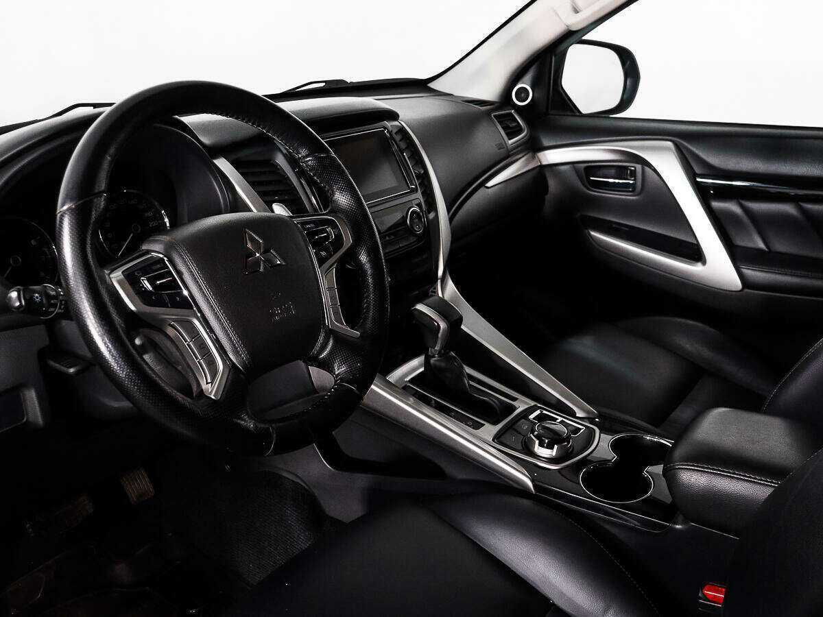 Купить Mitsubishi Pajero Sport, 2016, 201 246 км, фото №8
