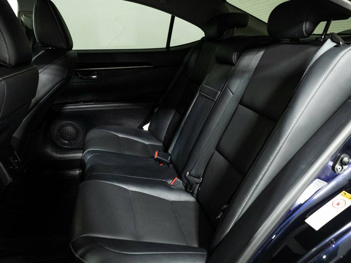 Купить Lexus ES 200 VI Рестайлинг, 2016, 158 648 км, фото №10