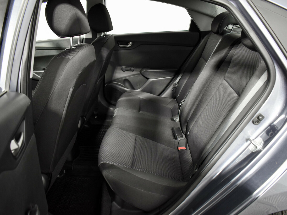 Купить Hyundai Solaris II, 2017, 83 431 км, фото №11