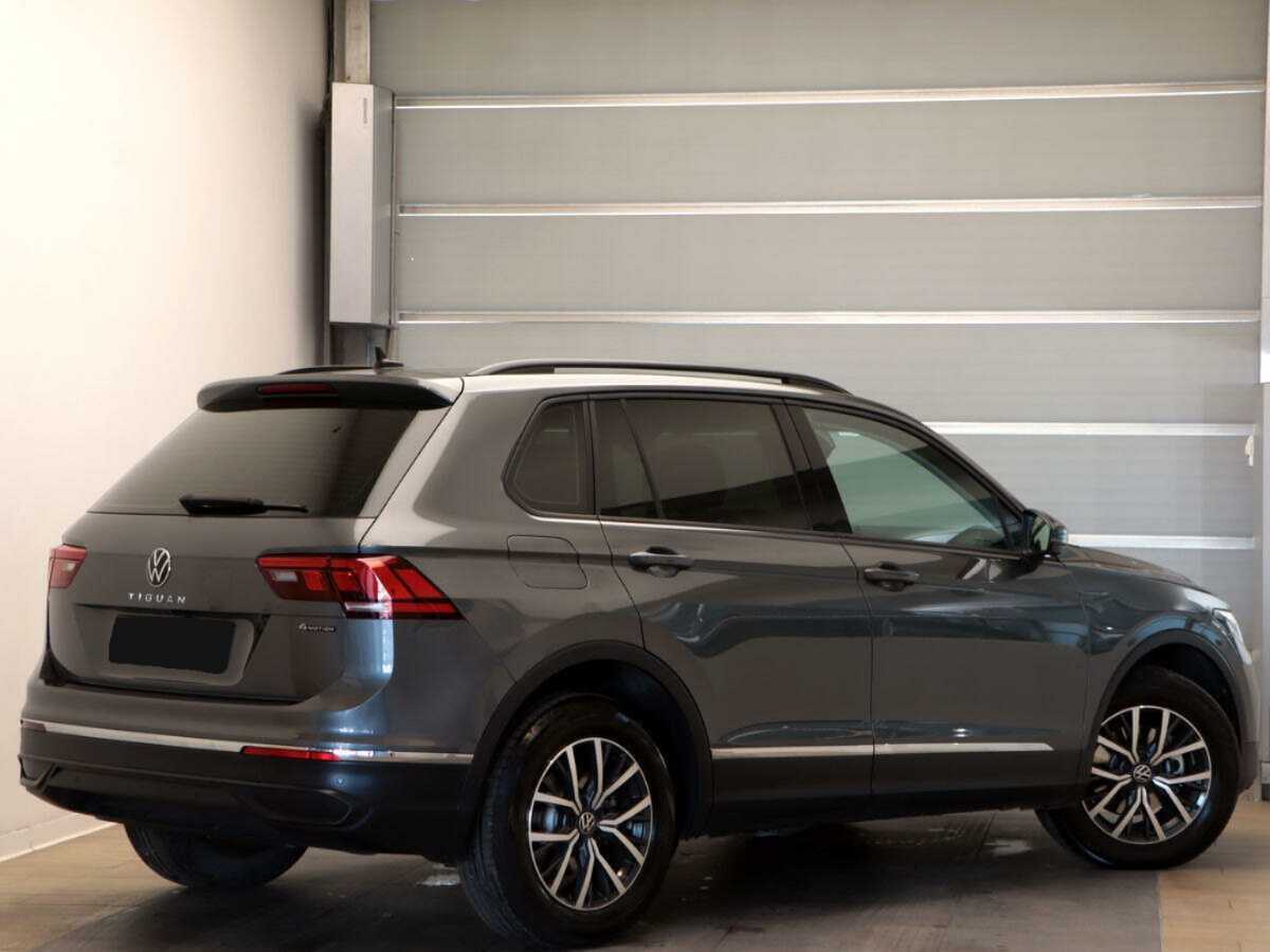 Купить Volkswagen Tiguan, 2022, 6 950 км, фото №4
