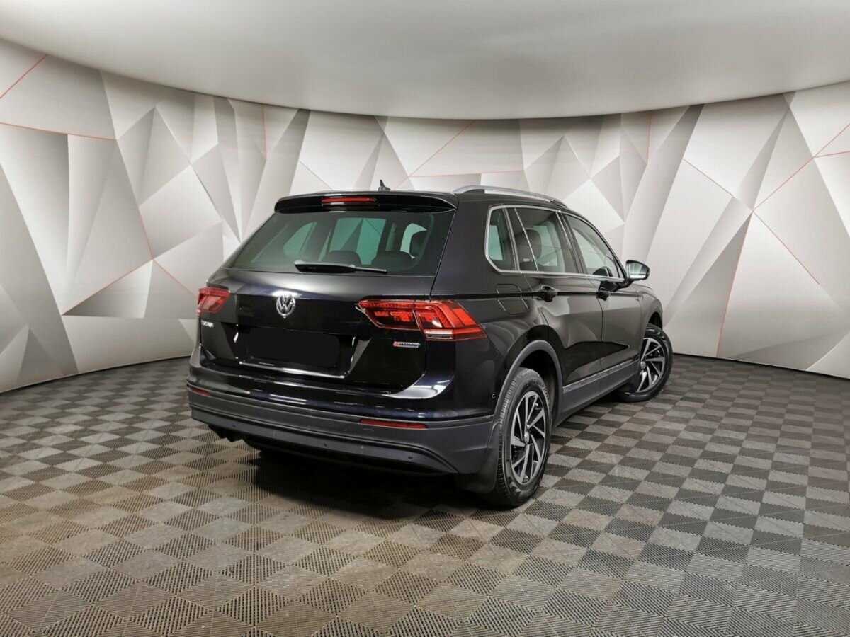 Купить Volkswagen Tiguan, 2018, 105 257 км, фото №2