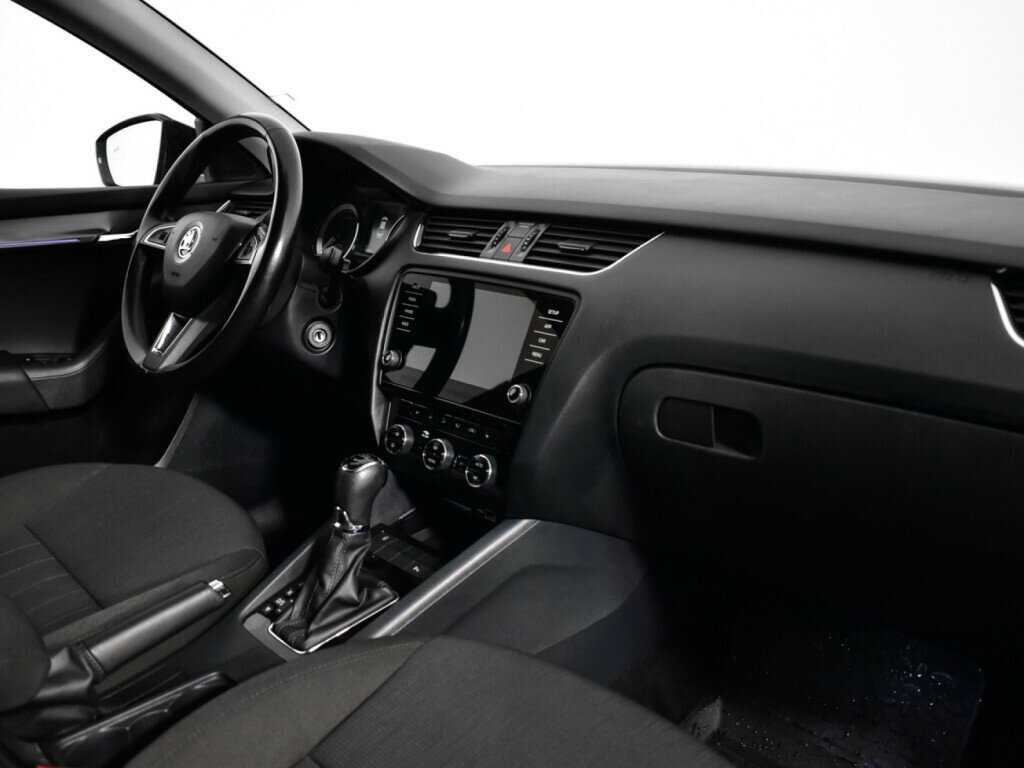 Купить Skoda Octavia, 2018, 141 988 км, фото №9