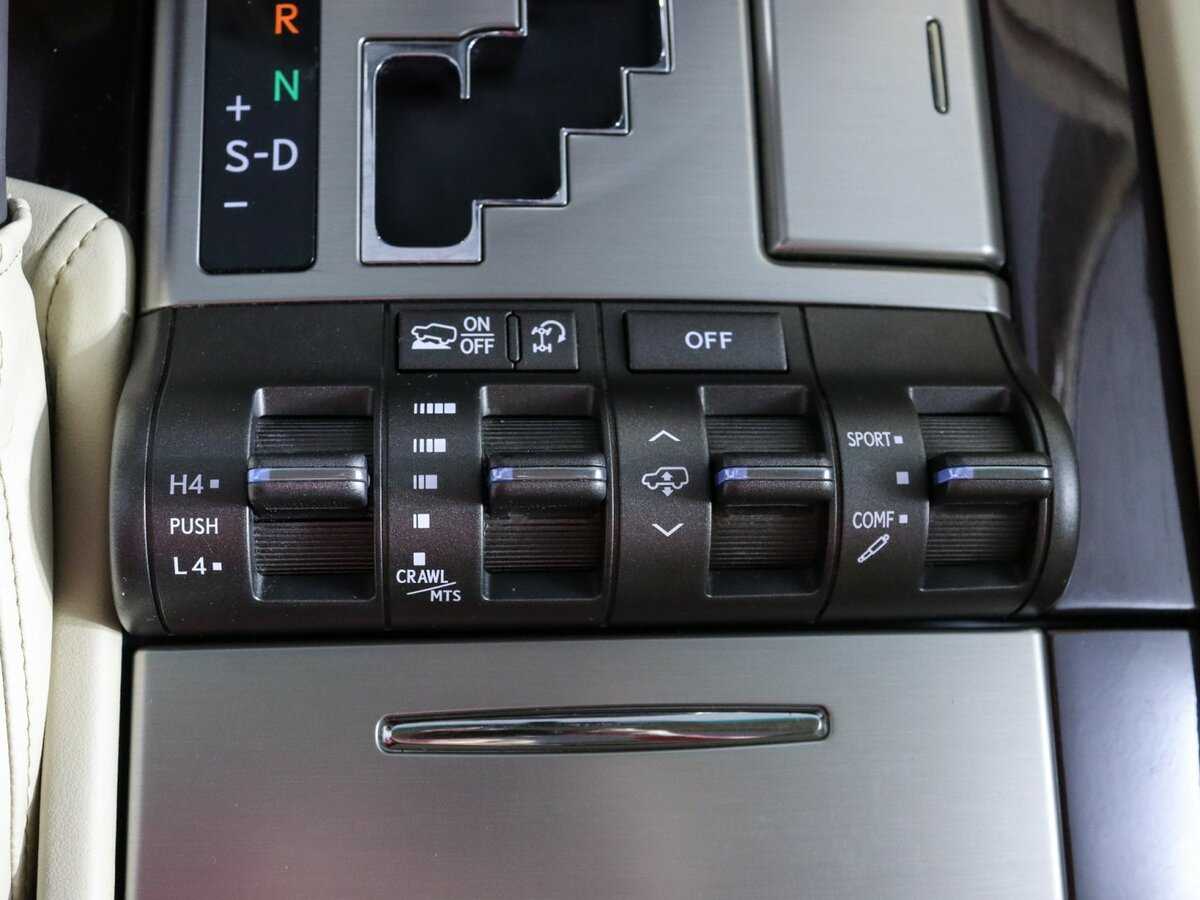 Купить Lexus LX 570, 2012, 153 240 км, фото №21