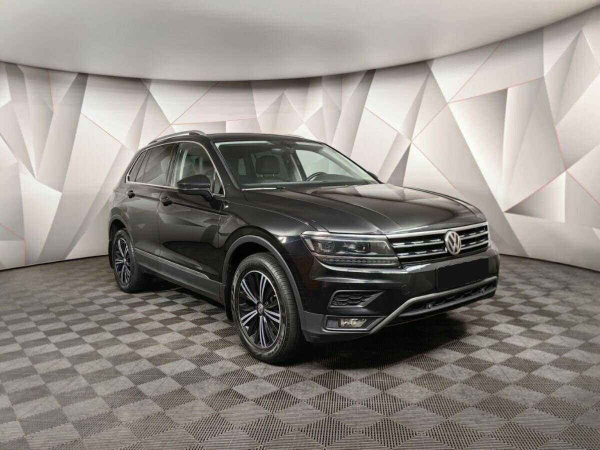 Купить Volkswagen Tiguan, 2018, 82 646 км, фото №3
