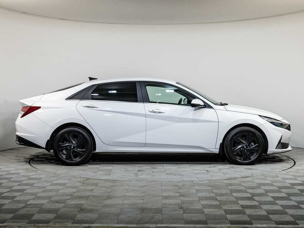 Купить Hyundai Elantra, 2021, 55 478 км, фото №3