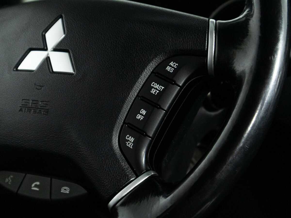 Купить Mitsubishi Pajero, 2012, 215 000 км, фото №17