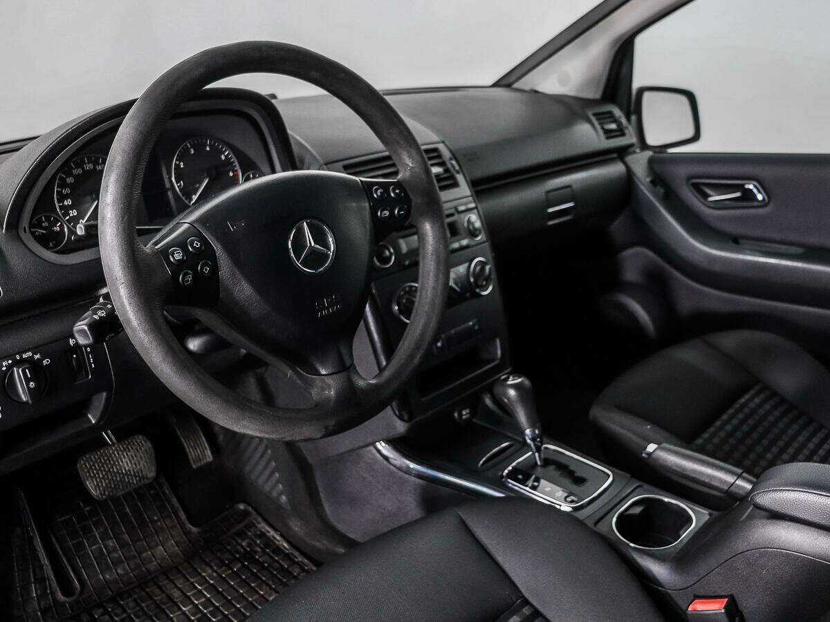Купить Mercedes-Benz A-Класс 180, 2010, 218 940 км, фото №9
